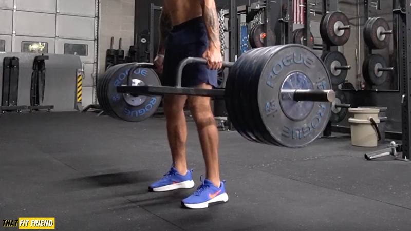 Nike MC Trainer 3 Deadlift Training