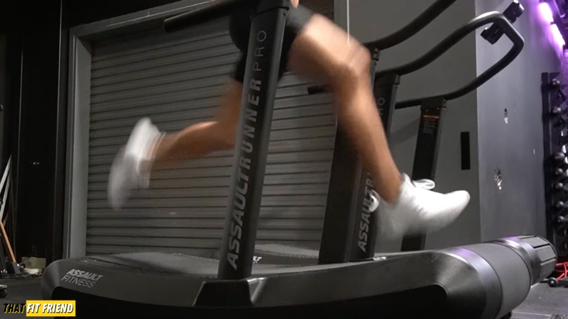 Blurry photo of me sprinting in the Nike Free Metcon 6s