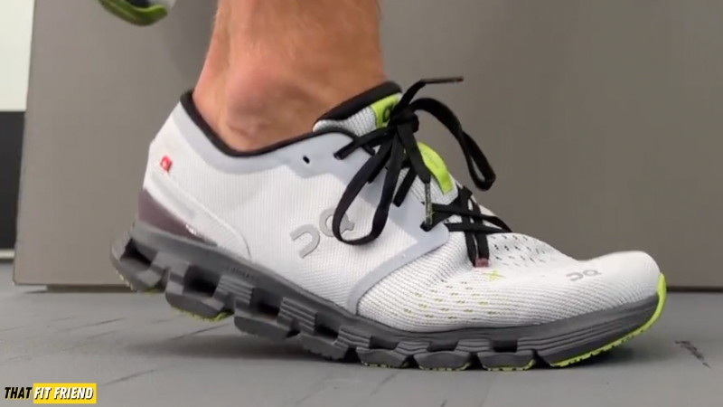 On Cloud X 4 Forefoot Compression Tests